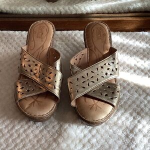 Born Women's Metallic Gold Mules